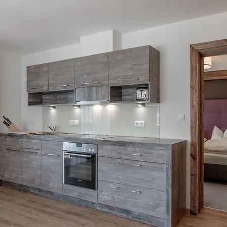 The Peak Apartment *